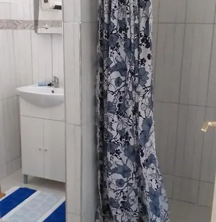 Kontyos Vendeghaz * Romhany